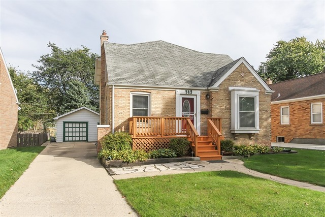 549 Orchard Ct, Des Plaines, IL 60016 photo 2