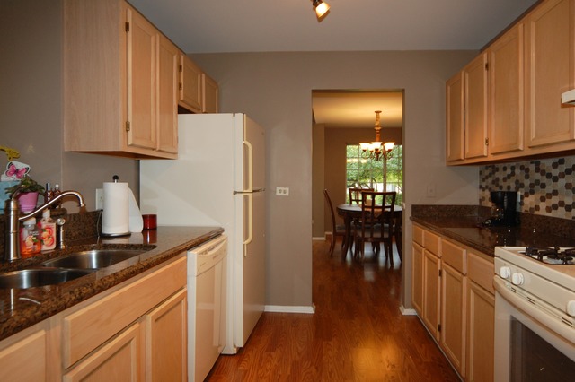 375 Aberdeen Ct #1, Bartlett, IL 60103 photo 8