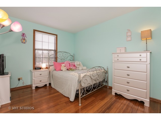 4551 Olmstead Dr, Hoffman Estates, IL 60192 photo 6
