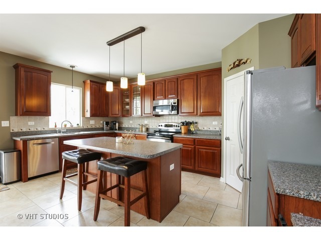 11 Benton Ct, Algonquin, IL 60102 photo 9
