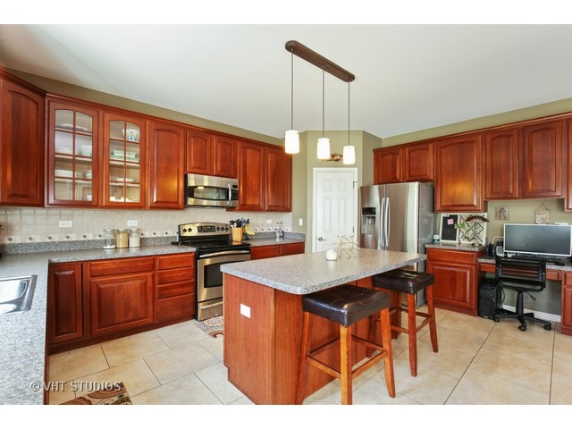 11 Benton Ct, Algonquin, IL 60102 photo 8