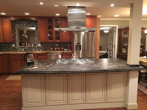 9415 Clancy Dr, Des Plaines, IL 60016 photo 4