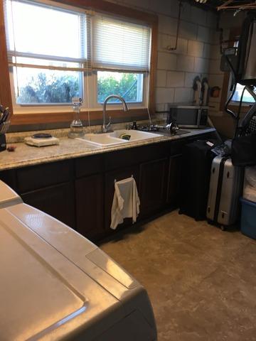 9415 Clancy Dr, Des Plaines, IL 60016 photo 22