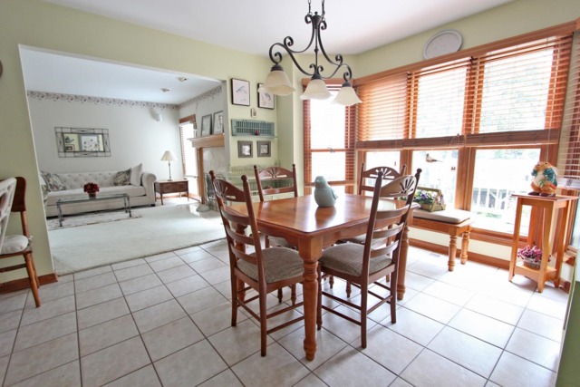 121 Schiller Pl, Itasca, IL 60143 photo 6