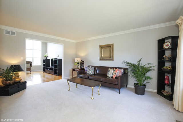 2109 Bent Tree Dr, Geneva, IL 60134 photo 4