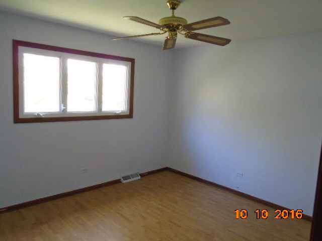 413 N Sixth St, Peotone, IL 60468 photo 10