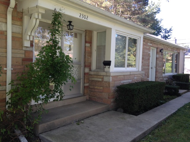 2302 Oak Ave, Northbrook, IL 60062 photo 2