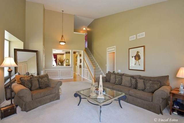 27 Brixton Ct, Algonquin, IL 60102 photo 3