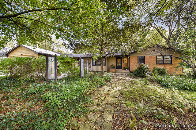1152 E Chicago Ave, Naperville, IL 60540 photo 1