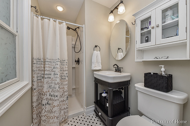 1152 E Chicago Ave, Naperville, IL 60540 photo 14
