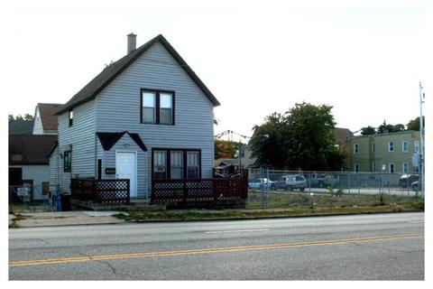 3539 E 95th St, Chicago, IL 60617 photo 1