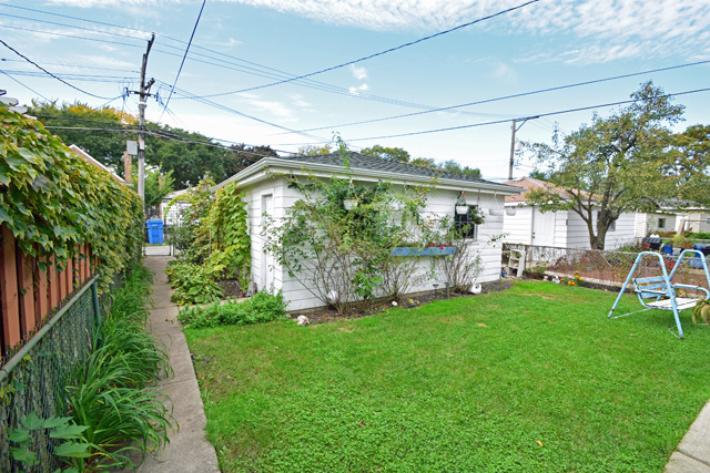 6028 N Artesian Ave, Chicago, IL 60659 photo 15