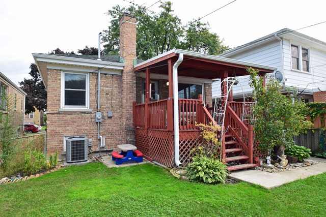 6028 N Artesian Ave, Chicago, IL 60659 photo 16