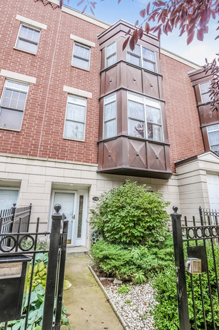 1149 E 46th St, Chicago, IL 60653 photo 1