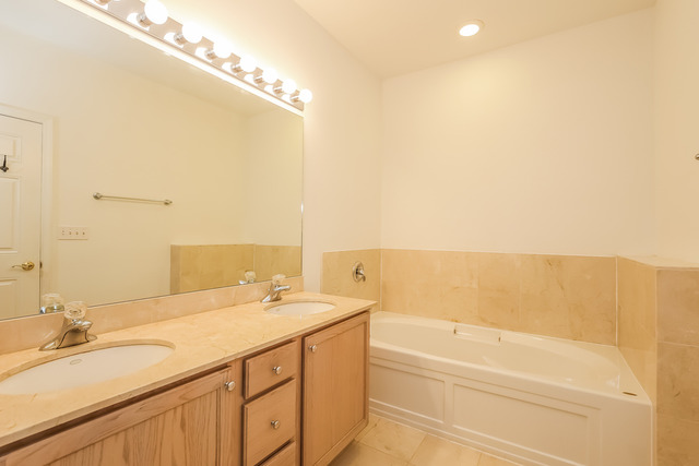 1149 E 46th St, Chicago, IL 60653 photo 12