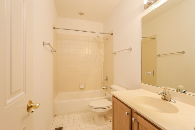 1149 E 46th St, Chicago, IL 60653 photo 16