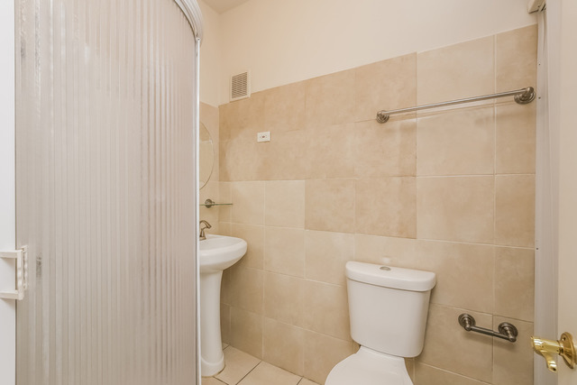 1149 E 46th St, Chicago, IL 60653 photo 18