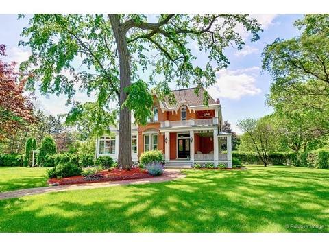 154 Bartram Rd, Riverside, IL 60546 photo 1