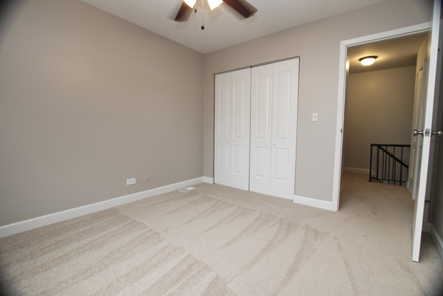874 Cambridge Pl, Wheeling, IL 60090 photo 11
