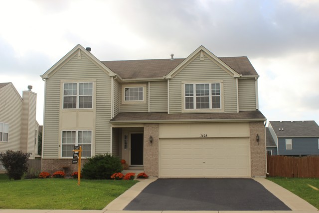 7428 Fordham Ln, Plainfield, IL 60586 photo 2