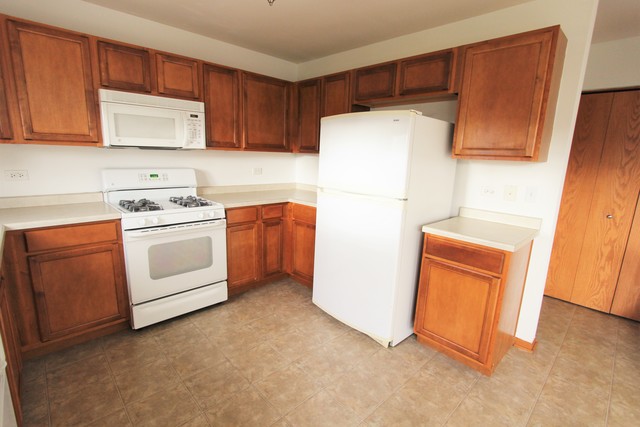 7428 Fordham Ln, Plainfield, IL 60586 photo 8