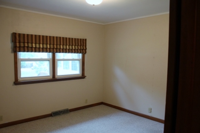 612 E Mann St, Gilman, IL 60938 photo 9