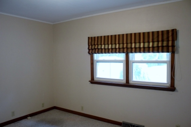 612 E Mann St, Gilman, IL 60938 photo 10