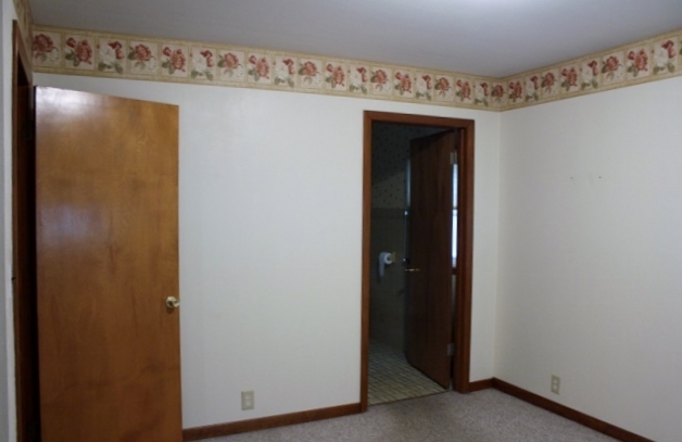 612 E Mann St, Gilman, IL 60938 photo 15