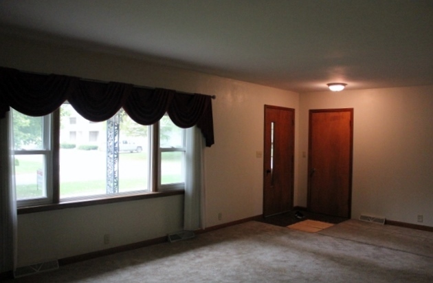 612 E Mann St, Gilman, IL 60938 photo 7