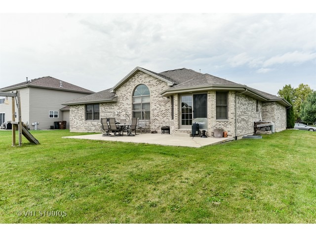 320 Lilac Dr, Beecher, IL 60401 photo 10