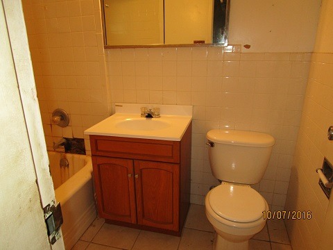 116 Warwick St, Park Forest, IL 60466 photo 9