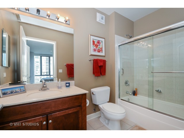 450 E Waterside Dr #1211, Chicago, IL 60601 photo 9