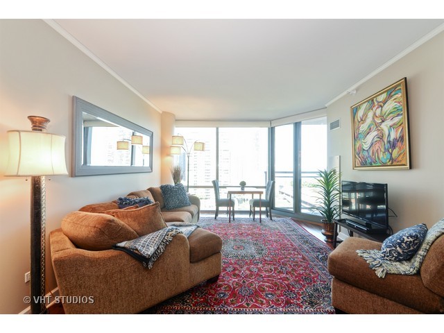 450 E Waterside Dr #1211, Chicago, IL 60601 photo 2