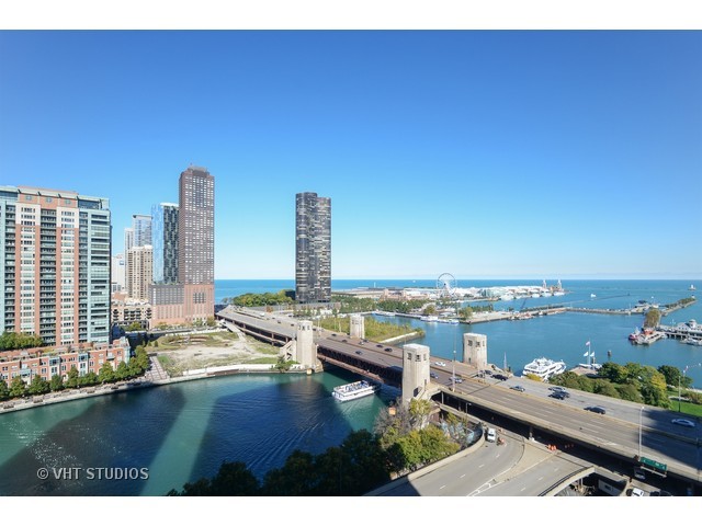 450 E Waterside Dr #1211, Chicago, IL 60601 photo 11