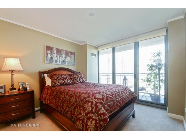 450 E Waterside Dr #1211, Chicago, IL 60601 photo 6