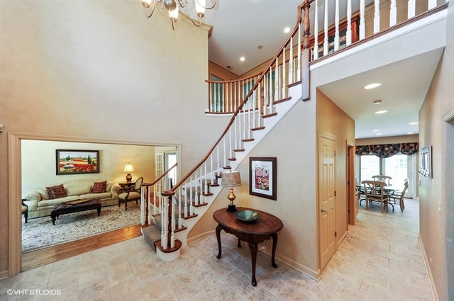 2636 Maple Ave, Northbrook, IL 60062 photo 2