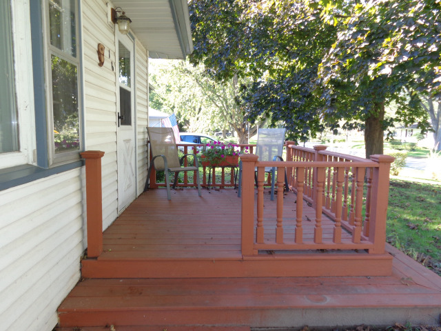 16 Richard St, Kankakee, IL 60901 photo 2