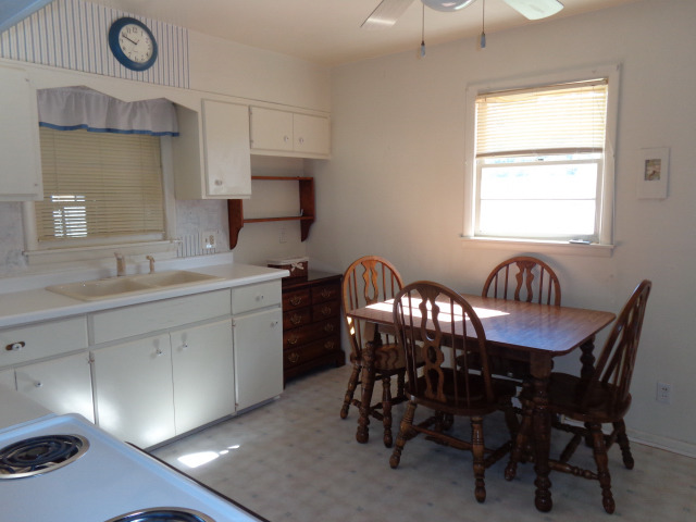16 Richard St, Kankakee, IL 60901 photo 5
