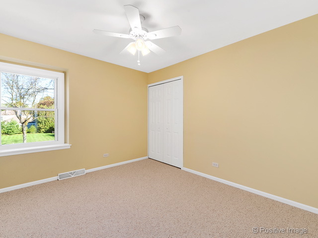 1890 Creekside Dr, Wheaton, IL 60189 photo 17