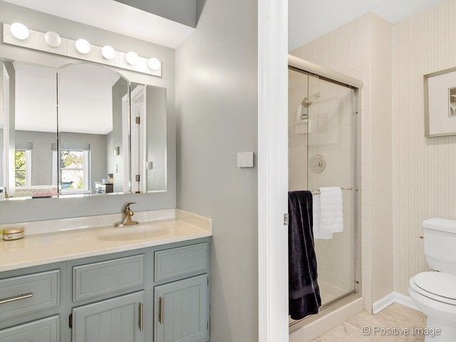 1890 Creekside Dr, Wheaton, IL 60189 photo 14