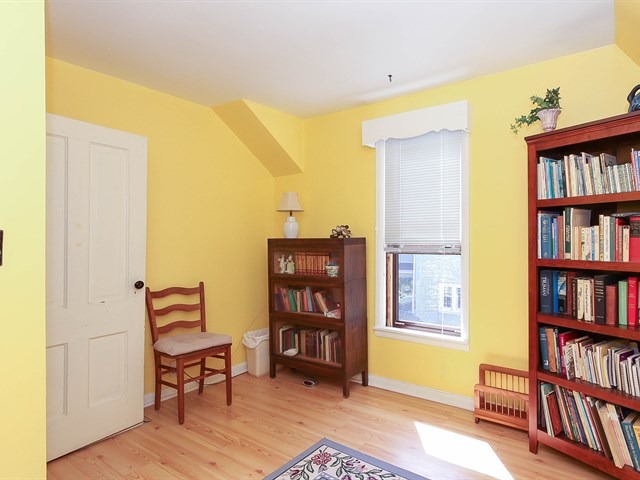 718 Logan Ave, Elgin, IL 60120 photo 20