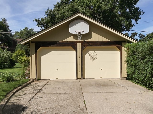 718 Logan Ave, Elgin, IL 60120 photo 23