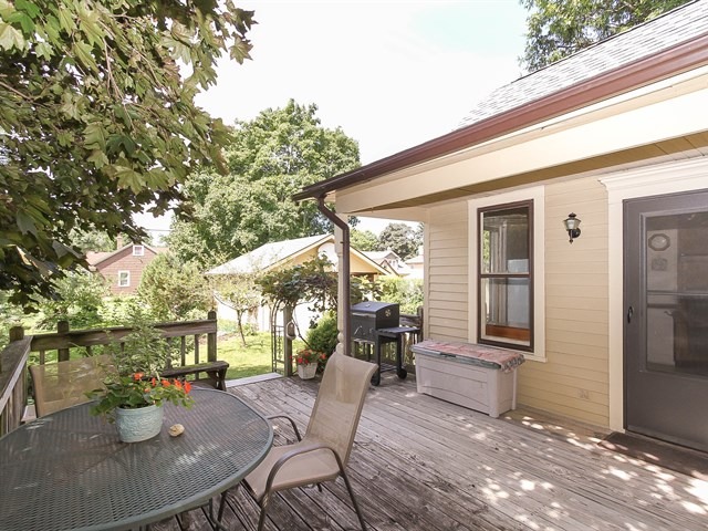 718 Logan Ave, Elgin, IL 60120 photo 21