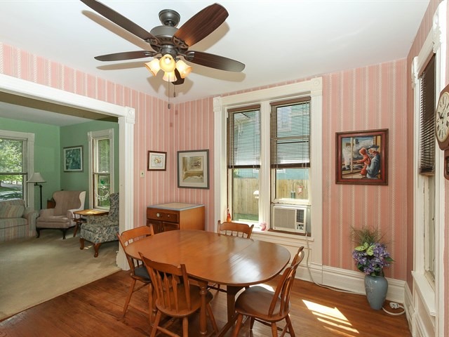 718 Logan Ave, Elgin, IL 60120 photo 9