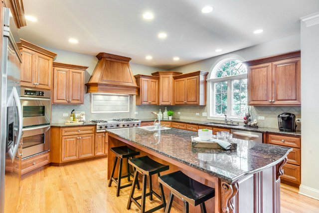 710 Willow Rd, Naperville, IL 60540 photo 6
