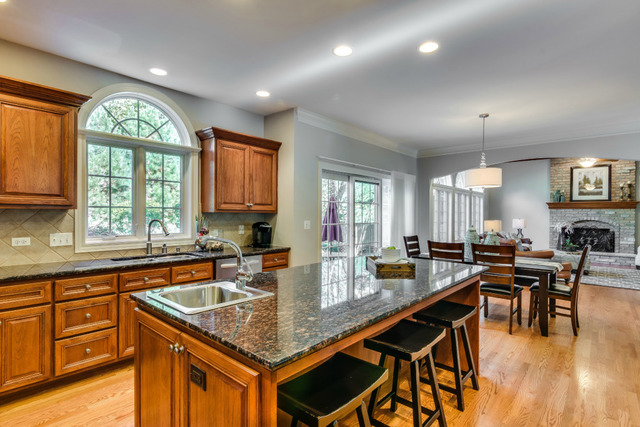 710 Willow Rd, Naperville, IL 60540 photo 8
