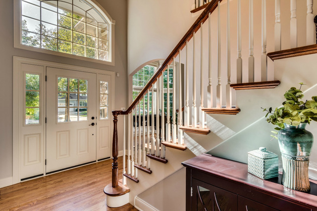710 Willow Rd, Naperville, IL 60540 photo 2
