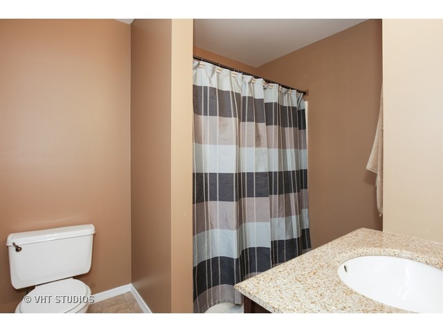 2367 Gale Ln, Elgin, IL 60123 photo 22