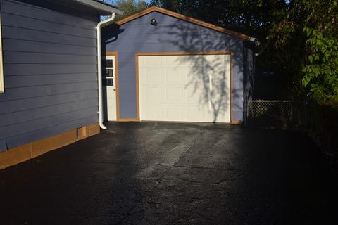 1150 Bangs St, Aurora, IL 60505 photo 2