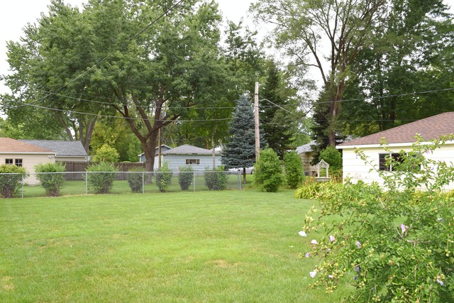 3711 Dove St, Rolling Meadows, IL 60008 photo 17